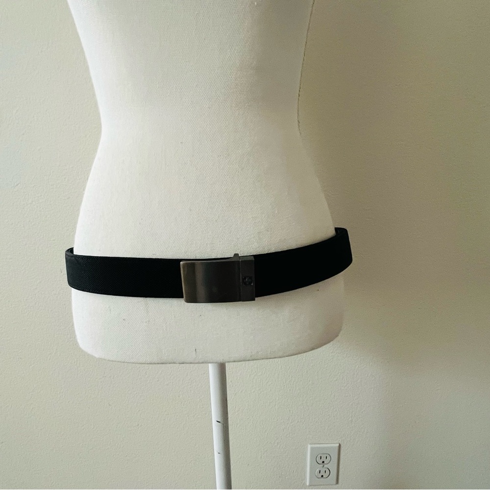 Swiss Gear Swiss Army “Manifest” genuine leather belt 42 inches long